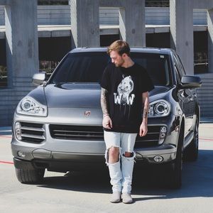 Meet your Posher, Hunter